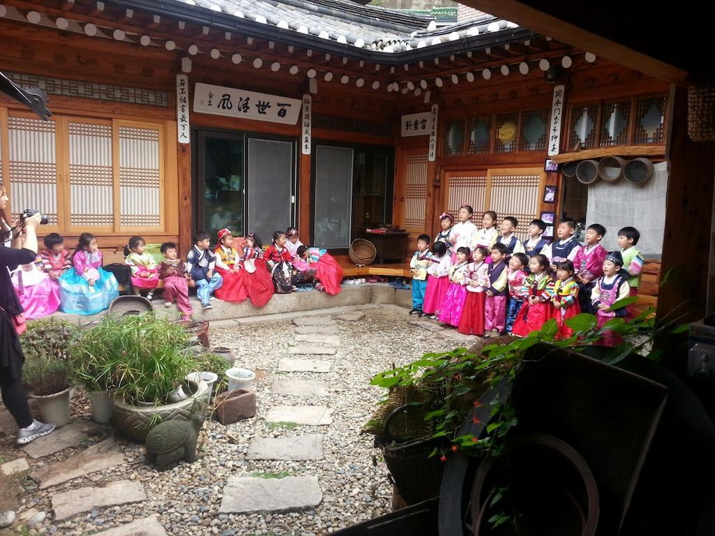 Eugene Hanok Culture Center Dongdaemun Seoul Exterior photo